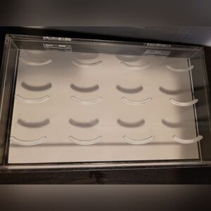 Forever 21 eyelash organizer box for 6 pairs